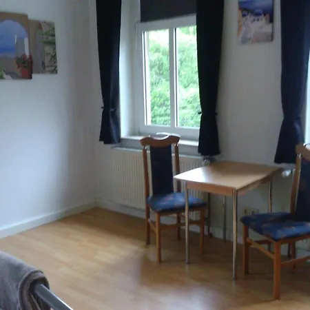 Giesis Wohlfuehloase Homestay *